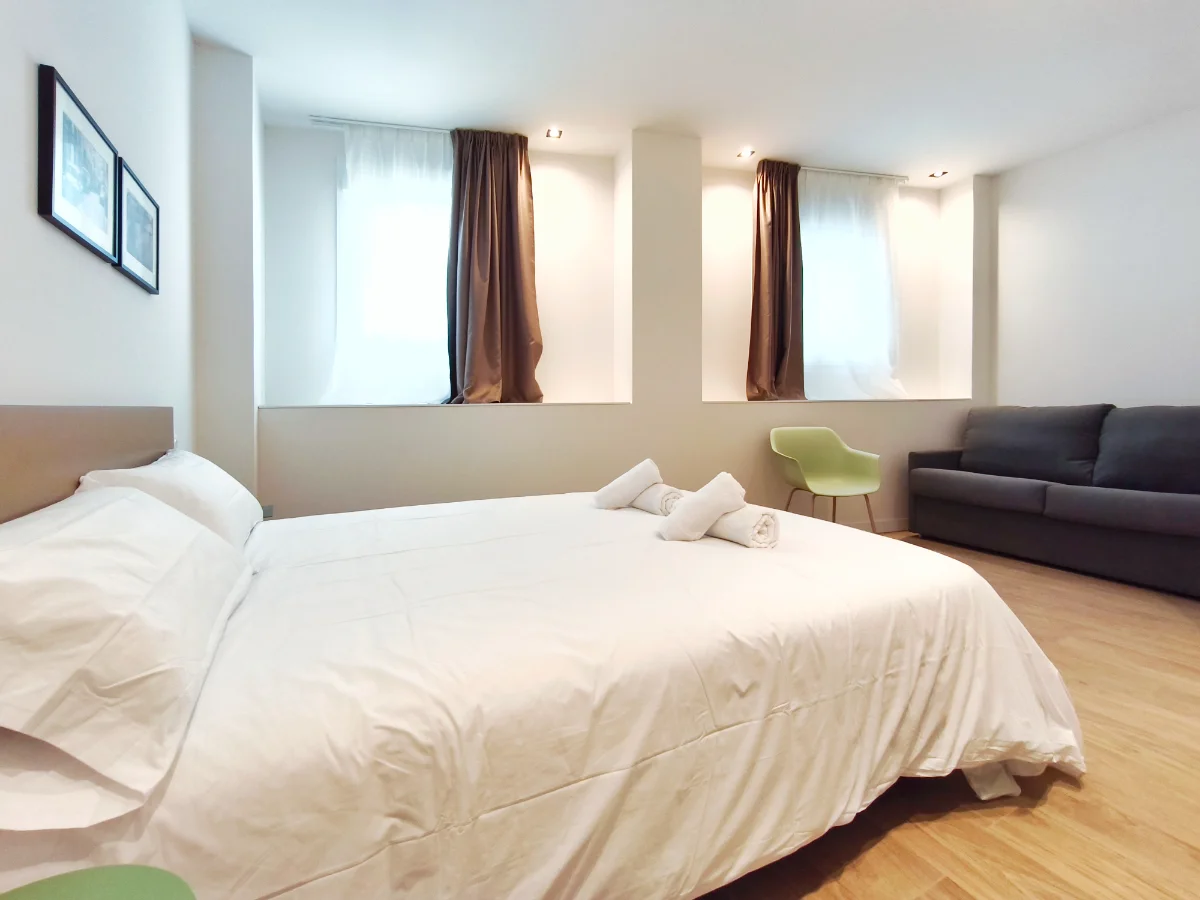 R1H · 1 habitación – Edificio Rojo, Valladolid